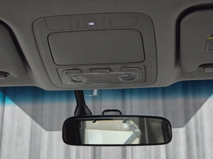 Минивэн Toyota Voxy 2014 года, 1590000 рублей, Красноярск