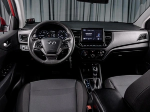 Седан Hyundai Solaris 2021 года, 1659000 рублей, Тюмень