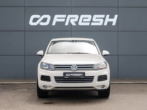 Внедорожник Volkswagen Touareg 2011 года, 2100000 рублей, Краснодар