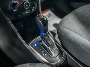 Седан Hyundai Solaris 2016 года, 1240000 рублей, Красноярск