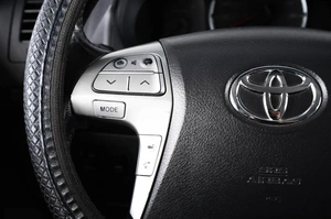 Пикап Toyota Hilux 2012 года, 1819000 рублей, Пермь