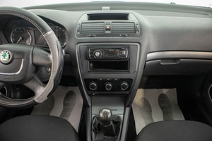 Лифтбек Skoda Octavia 2009 года, 719000 рублей, Барнаул