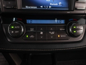 Внедорожник Toyota RAV4 2015 года, 2459000 рублей, Тюмень