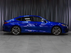 Седан Lexus ES 2018 года, 4469000 рублей, Тюмень