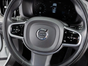 Внедорожник Volvo XC60 2018 года, 4570000 рублей, Тюмень