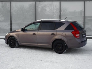 Универсал Kia Ceed 2010 года, 950000 рублей, Тверь