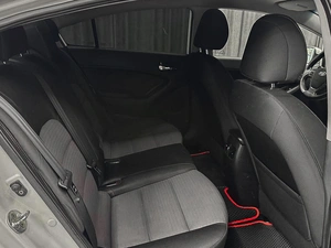 Седан Kia Cerato 2015 года, 850000 рублей, Красноярск