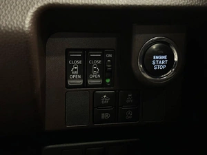 Хетчбэк Toyota Tank 2019 года, 1159000 рублей, Красноярск