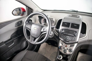 Седан Chevrolet Aveo 2013 года, 569000 рублей, Пермь