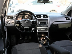 Седан Volkswagen Polo 2016 года, 1099000 рублей, Волгоград