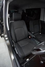 Минивэн Toyota Isis 2011 года, 1149000 рублей, Красноярск