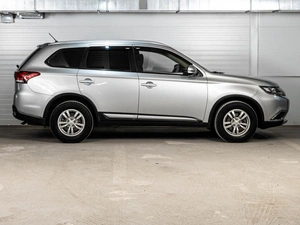 Внедорожник Mitsubishi Outlander 2015 года, 1855000 рублей, Ставрополь