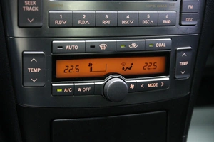 Универсал Toyota Avensis 2008 года, 1123000 рублей, Солонцы