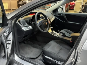 Седан Mazda 3 2010 года, 867000 рублей, Красноярск