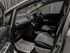 Минивэн Toyota Wish 2010 года, 1175000 рублей, Красноярск