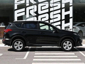Внедорожник Toyota RAV4 2013 года, 2279000 рублей, Волгоград