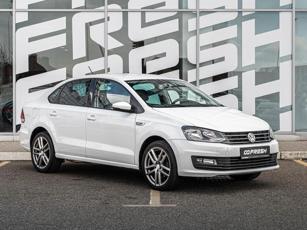 Седан Volkswagen Polo 2018 года, 1400000 рублей, Краснодар