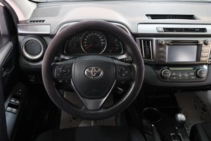 Внедорожник Toyota RAV4 2014 года, 1889000 рублей, Омск