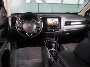 Внедорожник Mitsubishi Outlander 2021 года, 2399000 рублей, Воронеж