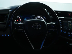 Седан Toyota Camry 2021 года, 2891444 рублей, Москва
