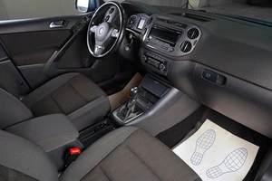 Внедорожник Volkswagen Tiguan 2012 года, 1529000 рублей, Тюмень