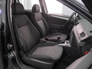 Универсал Opel Astra 2013 года, 699000 рублей, Воронеж