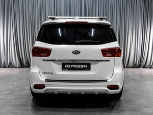 Минивэн Kia Carnival 2019 года, 2996000 рублей, Тюмень