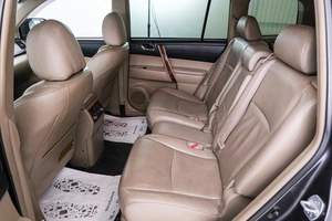 Внедорожник Toyota Highlander 2010 года, 2199000 рублей, Красноярск