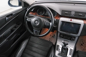 Седан Volkswagen Passat 2010 года, 889000 рублей, Красноярск