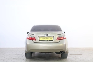Седан Toyota Camry 2006 года, 1219000 рублей, Омск