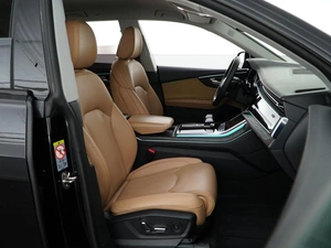 Внедорожник Audi Q8 2018 года, 6890999 рублей, Москва