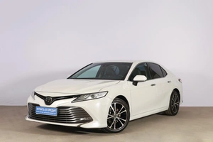 Седан Toyota Camry 2018 года, 3249000 рублей, Новосибирск