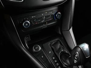 Хетчбэк Ford Focus 2019 года, 1439000 рублей, Ростов-на-Дону