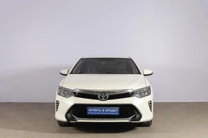 Седан Toyota Camry 2015 года, 2149000 рублей, Новосибирск