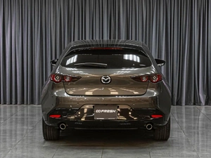 Хетчбэк Mazda 3 2021 года, 1849000 рублей, Тюмень