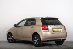 Хетчбэк Toyota Corolla Runx 2002 года, 589000 рублей, Томск
