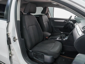 Седан Volkswagen Passat 2011 года, 1069000 рублей, Сургут