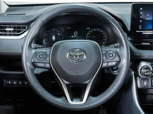 Внедорожник Toyota RAV4 2024 года, 4255000 рублей, Ставрополь