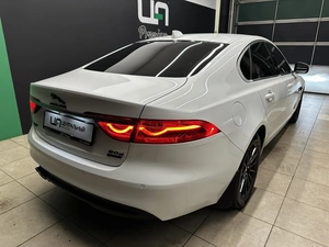 Седан Jaguar XF 2017 года, 2600000 рублей, Красноярск