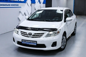 Седан Toyota Corolla 2011 года, 1098000 рублей, Солонцы