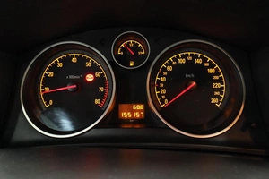 Седан Opel Astra 2011 года, 915000 рублей, Курск