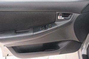 Хетчбэк Toyota Corolla 2006 года, 799000 рублей, Красноярск