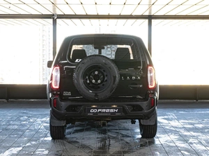 Внедорожник ВАЗ (LADA) Niva Travel 2023 года, 980000 рублей, Санкт-Петербург