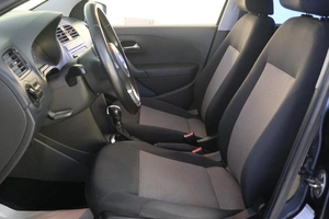 Седан Volkswagen Polo 2011 года, 719000 рублей, Омск