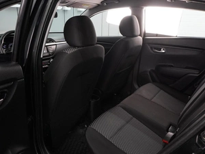 Хетчбэк Kia Rio X-Line 2018 года, 1469000 рублей, Воронеж