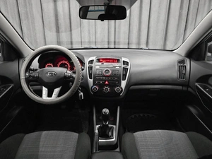 Хетчбэк Kia Ceed 2012 года, 779000 рублей, Красноярск