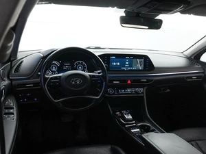Седан Hyundai Sonata 2020 года, 2349088 рублей, Москва