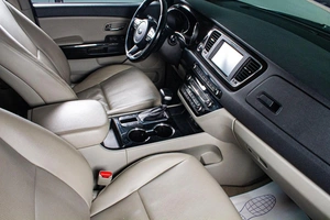 Минивэн Kia Carnival 2019 года, 2789000 рублей, Сургут