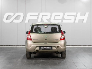 Хетчбэк Renault Sandero 2011 года, 589000 рублей, Сургут