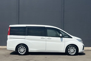 Минивэн Honda Stepwgn 2018 года, 1890000 рублей, Солонцы